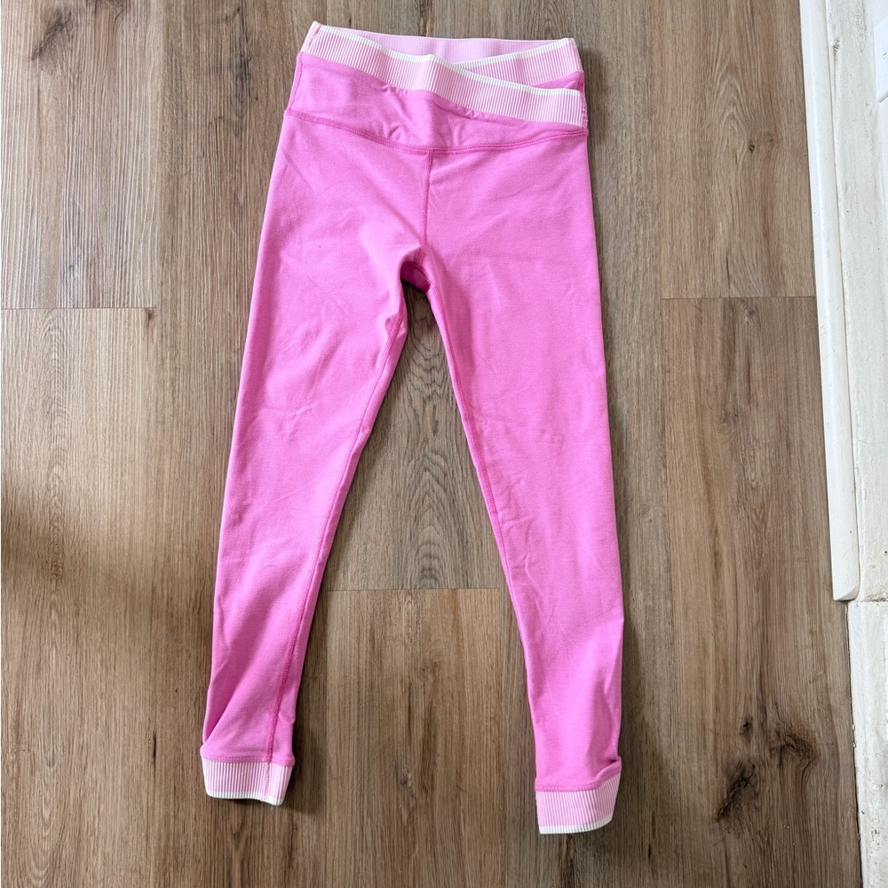 V Waist Beyond Yoga Cropper Leggings